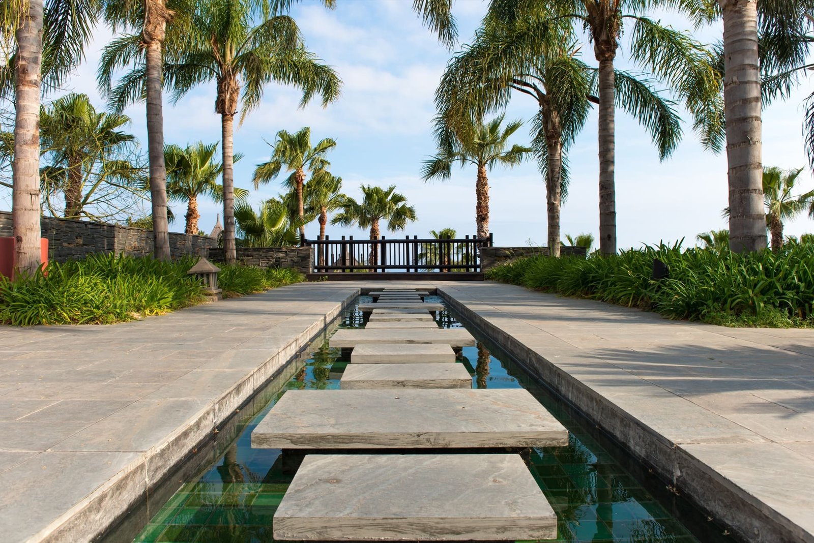 Concrete resurfacing Florida for outdoor areas with durable modern finish