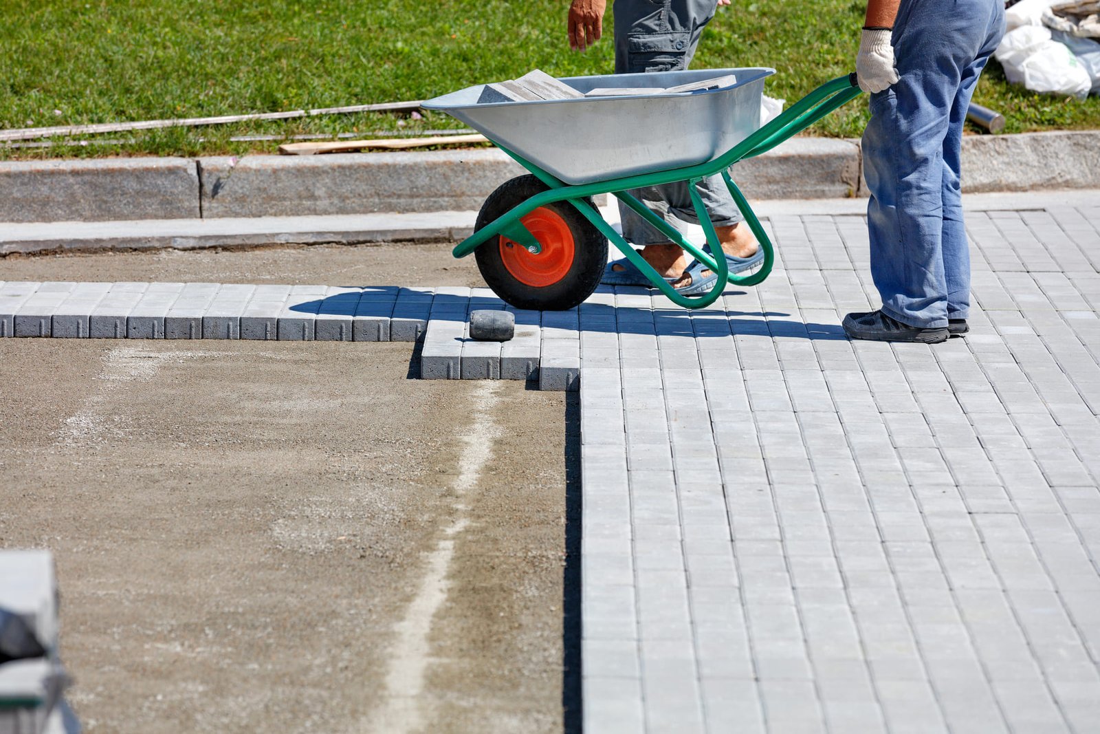 Concrete driveway repair near me in Florida with smooth modern concrete surface