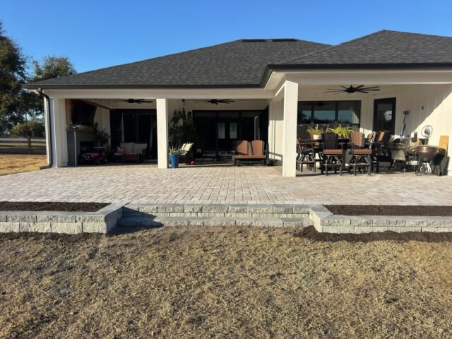 Another backyard upgraded ✅
Client decided to add some flower beds and the results speak for themselves. 🌟🌟🌟🌟🌟